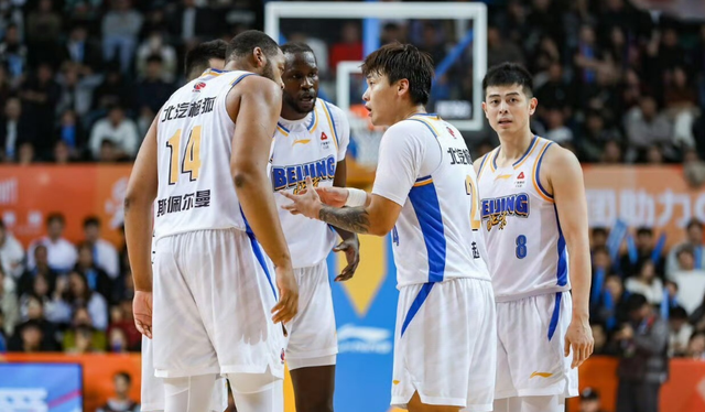 江南体育app下载-CBA最新消息！赵睿确定第一阶段报销，杨鸣被喊下课