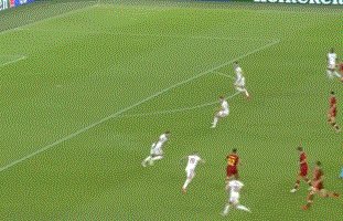 1631826102290042375.gif 786.gif