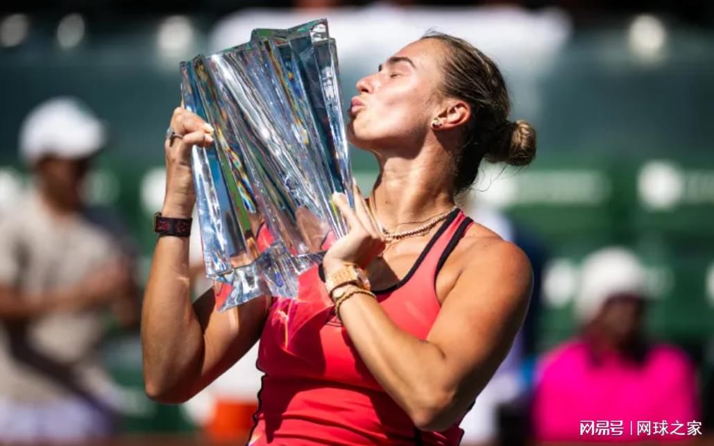 江南体育登录入口-萨巴救赛点双复仇莱巴逆转夺冠,辛纳带伤作战双抢七绝杀梅总捧杯